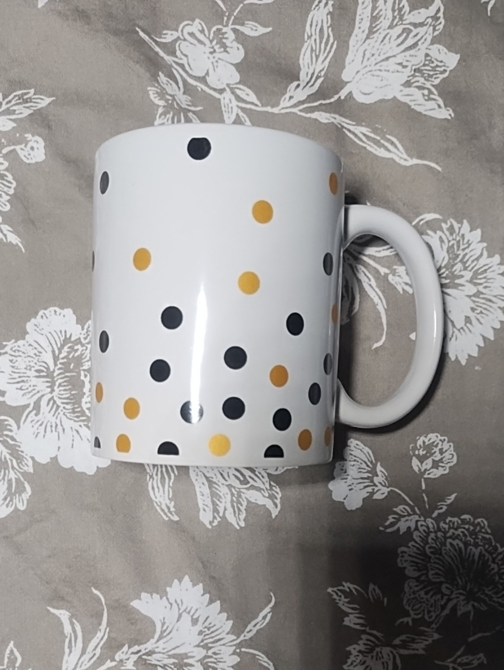 MSRF, Inc White Polka Dot Ceramic Mug with Gold and Black Dots